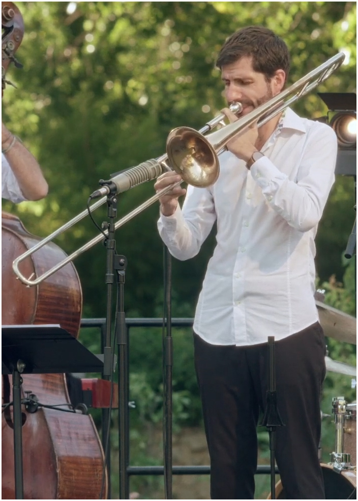 Cliquez pour agrandir R Morello